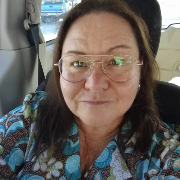 Meet your Posher, Patty - Picture 1 of 2